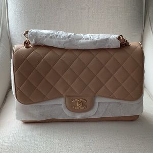 SOLD 🌺AUTHENTIC CHANEL classic flap beige caviar with gold hardware.